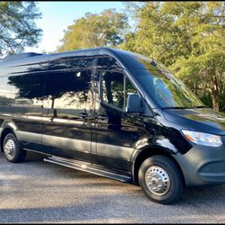Top Flight Carriers - 14 Passenger Mini Bus