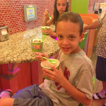 Yogo Factory - Cookies and cream - Ice Cream & Frozen Yogurt Near Me - Wildwood, New Jersey Yogo Factory - Cookies and cream - Ice Cream & Frozen Yogurt Near Me - Wildwood, New Jersey
