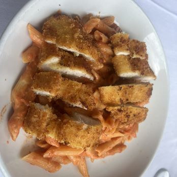 Robke’s - Penne Alla Vodka with Chicken Cutlet - American Near Me - Northport, New York