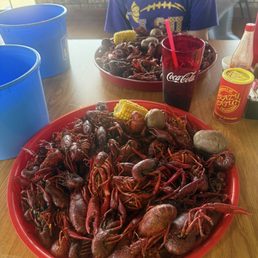 5lbs boiled crawfish with 2 potatoes and 1 Corn on the Cob 5lbs boiled crawfish with 2 potatoes and 1 Corn on the Cob