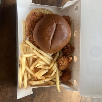 Pollo Campero - Campero box - Chicken Shop Near Me - Anaheim, California Pollo Campero - Campero box - Chicken Shop Near Me - Anaheim, California