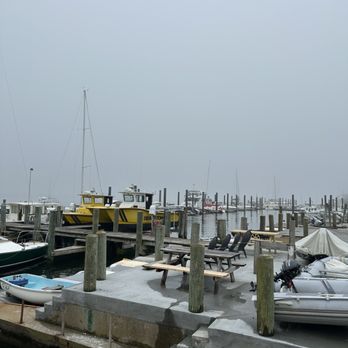 Abbott's Lobster In the Rough - Harbor - Seafood Near Me - Noank, Connecticut