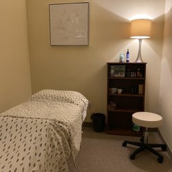 AYA Acupuncture Studio - Come in for a relaxing and rejuvenating experience.