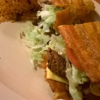 Papa's Cache Sabroso - Steak jibarito - Latin American Near Me - Chicago, Illinois Papa's Cache Sabroso - Steak jibarito - Latin American Near Me - Chicago, Illinois