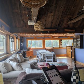 Lady Oyster - Indoors - Seafood Near Me - Phippsburg, Maine