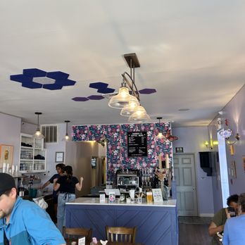 Hannah K Cafe - Interior (facing front-of-house coffee stand) - Breakfast & Brunch Near Me - Philadelphia, Pennsylvania Hannah K Cafe - Interior (facing front-of-house coffee stand) - Breakfast & Brunch Near Me - Philadelphia, Pennsylvania