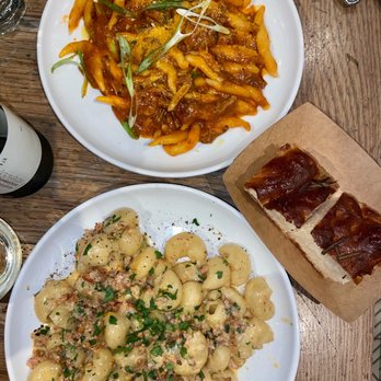 Forma Pasta Factory - Trofie, Pipette Ragu - Pasta Shops Near Me - Brooklyn, New York Forma Pasta Factory - Trofie, Pipette Ragu - Pasta Shops Near Me - Brooklyn, New York
