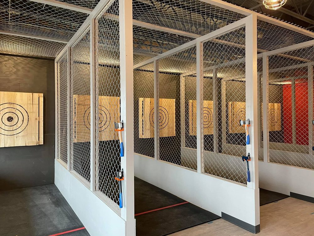 AXES IN O’S AXE THROWING COMPANY Updated August 2024 14 Photos