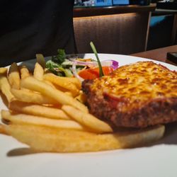 Stones Corner Hotel - Yummm