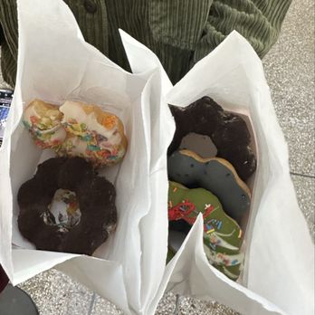 Mochill Mochi Donut - Fruity pebble, Cookies N Cream Matcha Wreath Black Sesame - Donuts Near Me - San Francisco, California Mochill Mochi Donut - Fruity pebble, Cookies N Cream Matcha Wreath Black Sesame - Donuts Near Me - San Francisco, California