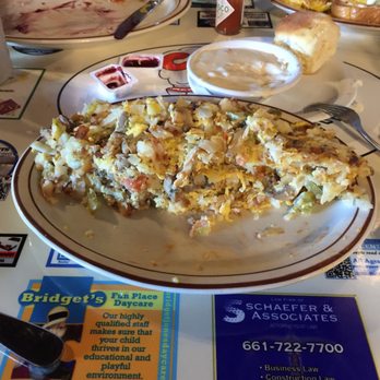 Crazy Otto's Diner - sigh ... i didn't even make a dent .. and it game with gravy and biscuits - Diners Near Me - Lancaster, California