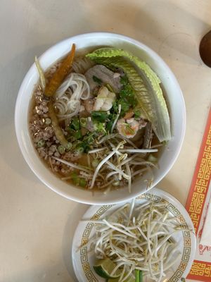 New Phnom Penh Restaurant by null