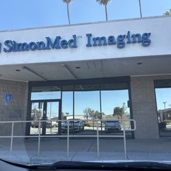 SimonMed Imaging - Riverside - Outside clinic