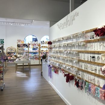 Fanloli - Cosmetics & Beauty Supply Near Me - San Mateo, California Fanloli - Cosmetics & Beauty Supply Near Me - San Mateo, California