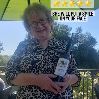 AronHill Vineyards - Gail - Wine Tasting Room Near Me - Templeton, California AronHill Vineyards - Gail - Wine Tasting Room Near Me - Templeton, California