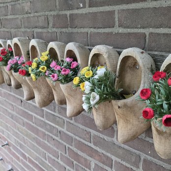 The Clog Experience - July 2025 - Museums Near Me - Marken, New Hampshire