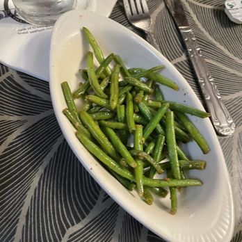 The Seafood - Green beans - Seafood Near Me - Sylvania, Ohio