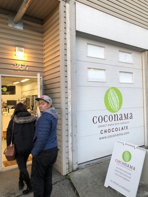 Coconama Chocolate by null