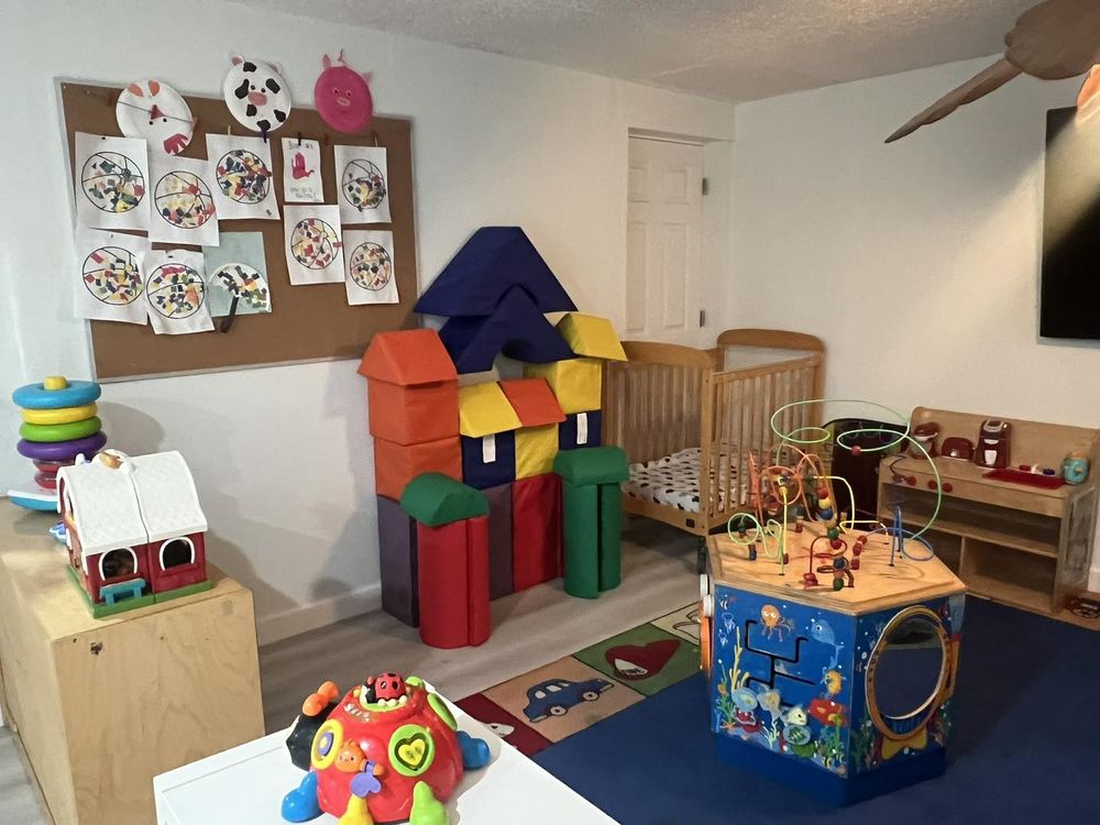TiTi's Home Daycare - childcare center in Pinellas Park, FL