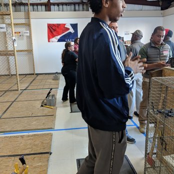 Houston Axe Throwing - Axe Throwing Near Me - Houston, Texas