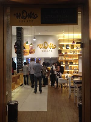 Momo Gelato by null