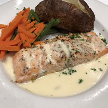National Press Club - Salmon, baked potato, green beans and carrots - Venues & Event Spaces Near Me - Washington, DC, District of Columbia