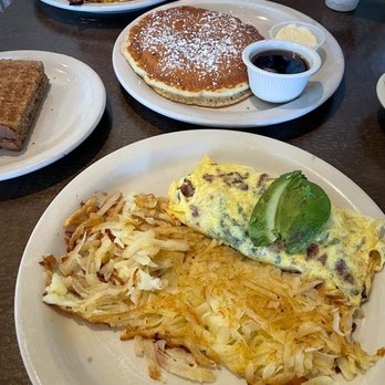 Bill's Cafe - Mini Build your own omelette; Follow me @RimyEats on Instagram - Breakfast & Brunch Near Me - San Jose, California Bill's Cafe - Mini Build your own omelette; Follow me @RimyEats on Instagram - Breakfast & Brunch Near Me - San Jose, California