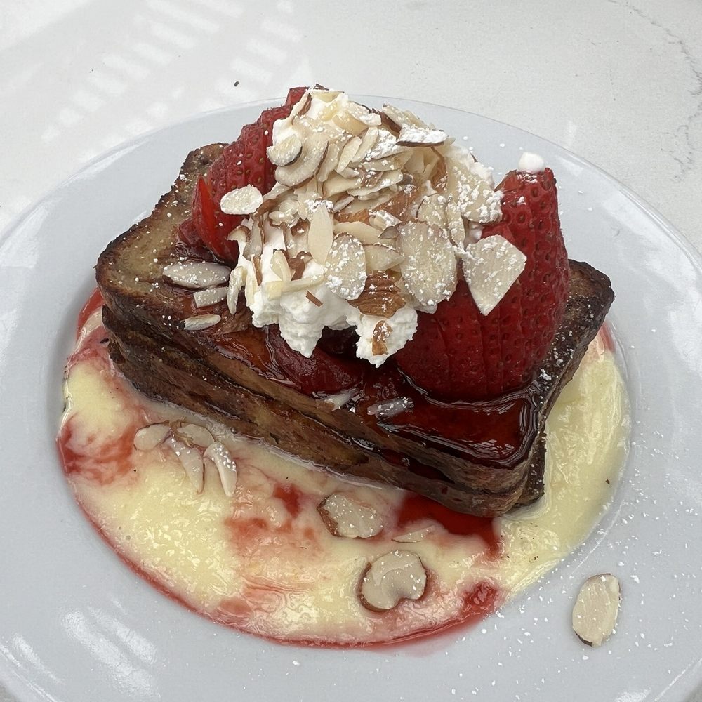 Kitchenette - Almond French Toast with Honey Whipped Cream - Breakfast & Brunch Near Me - Templeton, California Kitchenette - Almond French Toast with Honey Whipped Cream - Breakfast & Brunch Near Me - Templeton, California