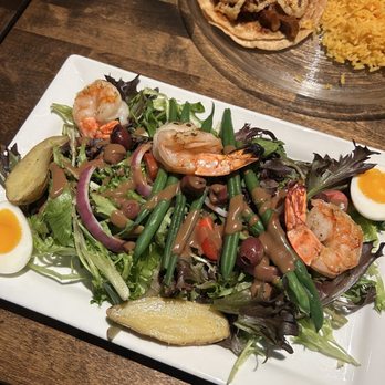 Paris Bistro - Nicoise Salad - French Near Me - Naperville, Illinois