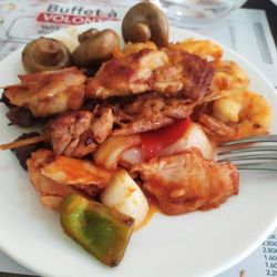 New Royal Saintes - Brochettes de porc au caramel, champignons