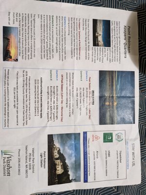 Point Robinson Lighthouse by null