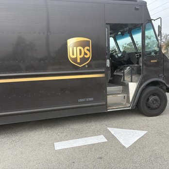 UPS Customer Center - Packing Supplies Near Me - Fort Myers, Florida UPS Customer Center - Packing Supplies Near Me - Fort Myers, Florida