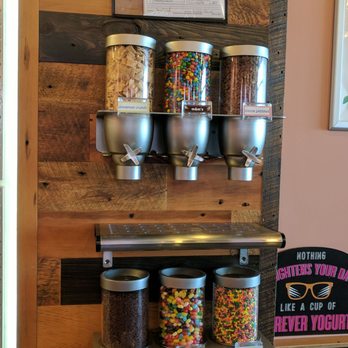 Forever Yogurt - Ice Cream & Frozen Yogurt Near Me - Norridge, Illinois