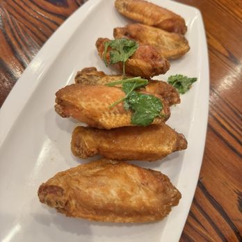 Shanghai Tapas - Fried chicken wings - Shanghainese Near Me - Elk Grove, California Shanghai Tapas - Fried chicken wings - Shanghainese Near Me - Elk Grove, California