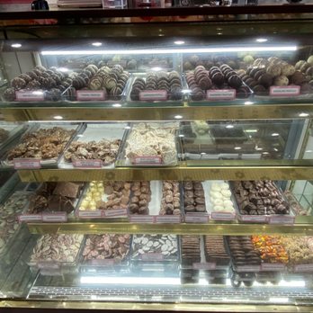 Sloan's - Chocolates, toffee, truffles - Ice Cream & Frozen Yogurt Near Me - Lauderdale By the Sea, Florida Sloan's - Chocolates, toffee, truffles - Ice Cream & Frozen Yogurt Near Me - Lauderdale By the Sea, Florida
