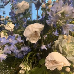 Floral Arrangement Floral Arrangement