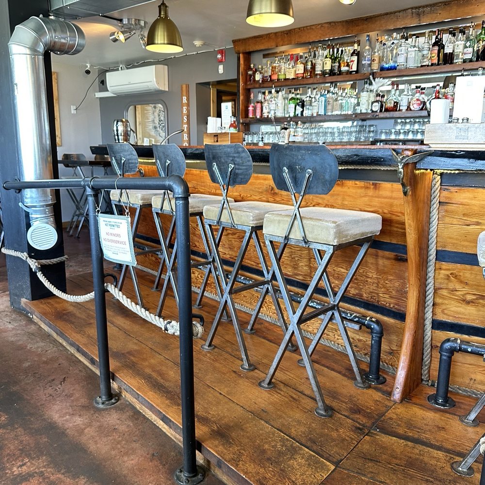 Salt Pub - The bar area - New American Near Me - Ilwaco, Washington Salt Pub - The bar area - New American Near Me - Ilwaco, Washington