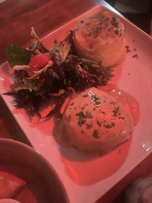Frenchies Diner by null
