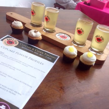 Smallcakes - Lemon drop and bee's knees cupcakes. - Bakeries Near Me - Durham, North Carolina