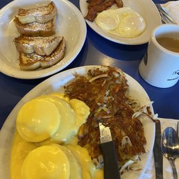 Crab Cake Benedict