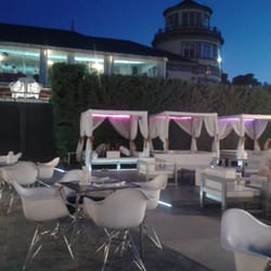 Terraza Aeroclub Chillout - Las camas del chillout