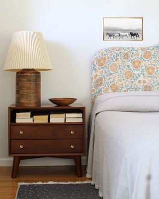 Welcoming Interiors - We design unique, memorable and welcoming interiors that balance modern minimalistic silhouettes with old world charm.