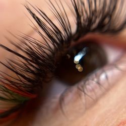 Urban Lash - Eyelash Extensions with a pop of color