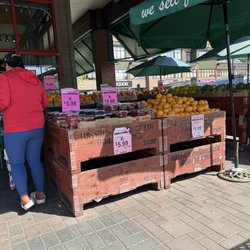 Kin's Farm Market - Champlain Square