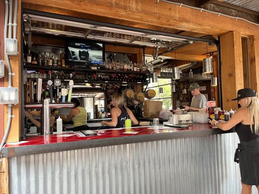 Lulu's BBQ by null