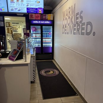 Insomnia Cookies - Desserts Near Me - Charleston, South Carolina Insomnia Cookies - Desserts Near Me - Charleston, South Carolina