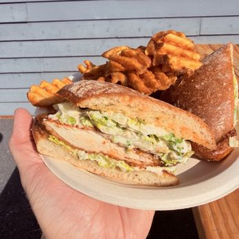 Flew the Coop - Food Trucks Near Me - Portland, Oregon