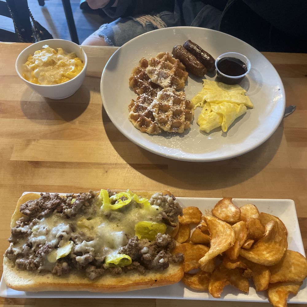Lucky's on 16th - food - American Near Me - Cedar Rapids, Iowa Lucky's on 16th - food - American Near Me - Cedar Rapids, Iowa