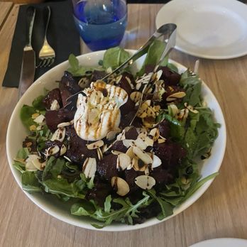 Robba da Matti - Poached pear and burrata salad - Italian Near Me - Vancouver, British Columbia Robba da Matti - Poached pear and burrata salad - Italian Near Me - Vancouver, British Columbia