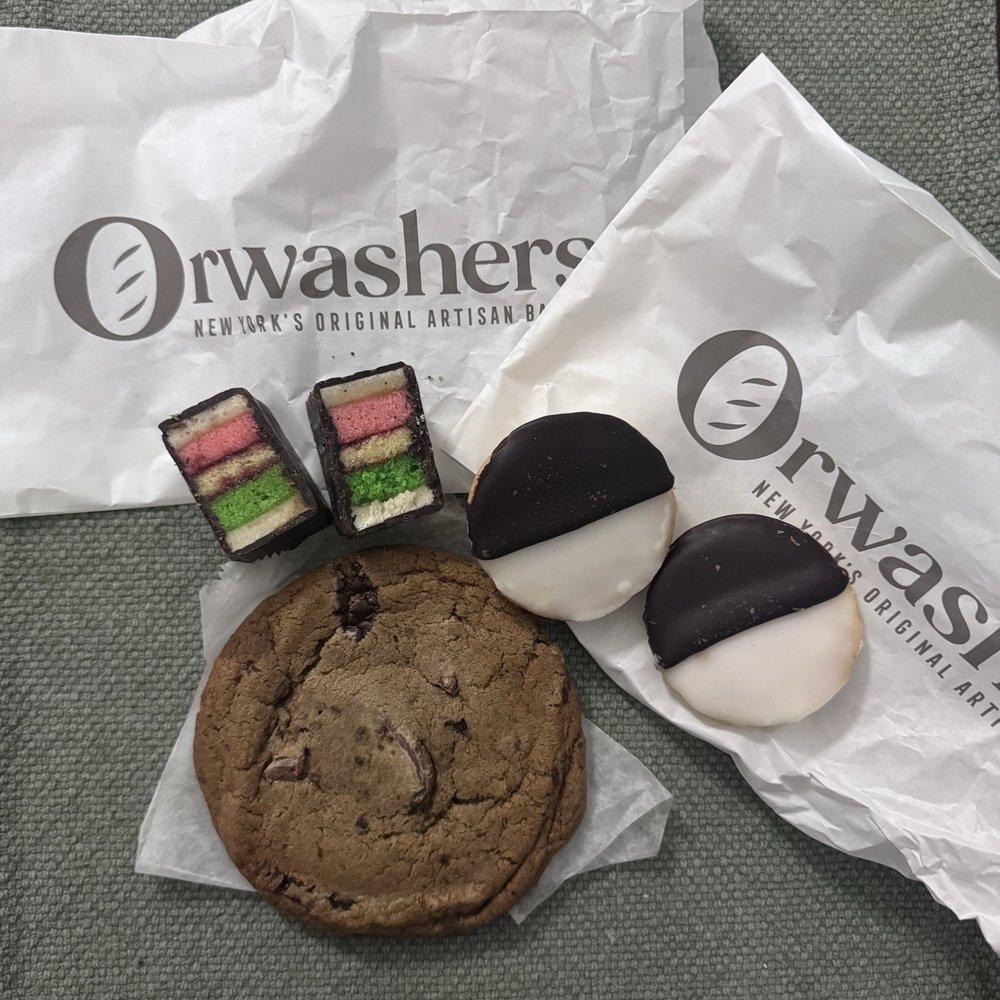 Orwashers - Rainbow Cookies , Chocolate Chip Cookie, Single Mini Black & White - Bakeries Near Me - New York, New York Orwashers - Rainbow Cookies , Chocolate Chip Cookie, Single Mini Black & White - Bakeries Near Me - New York, New York